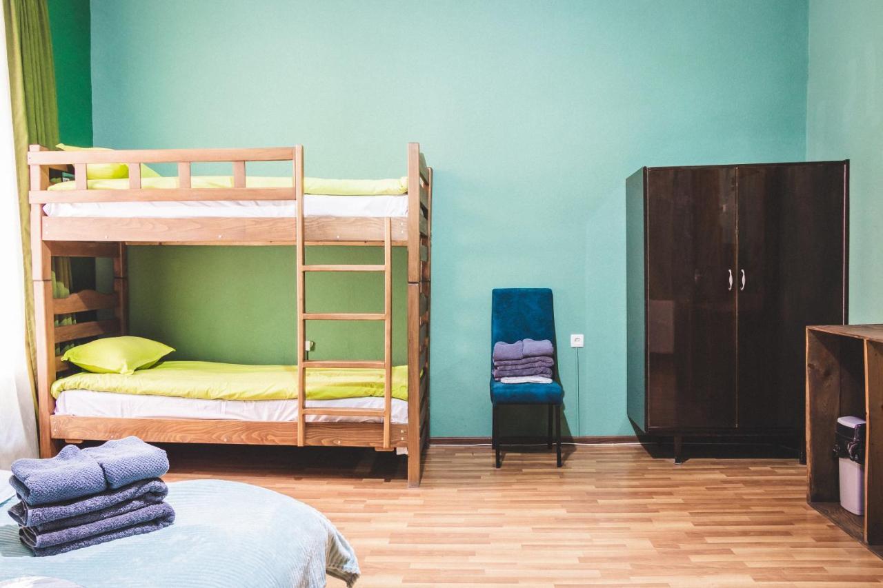 Guest House Big Family Tbilisi Buitenkant foto