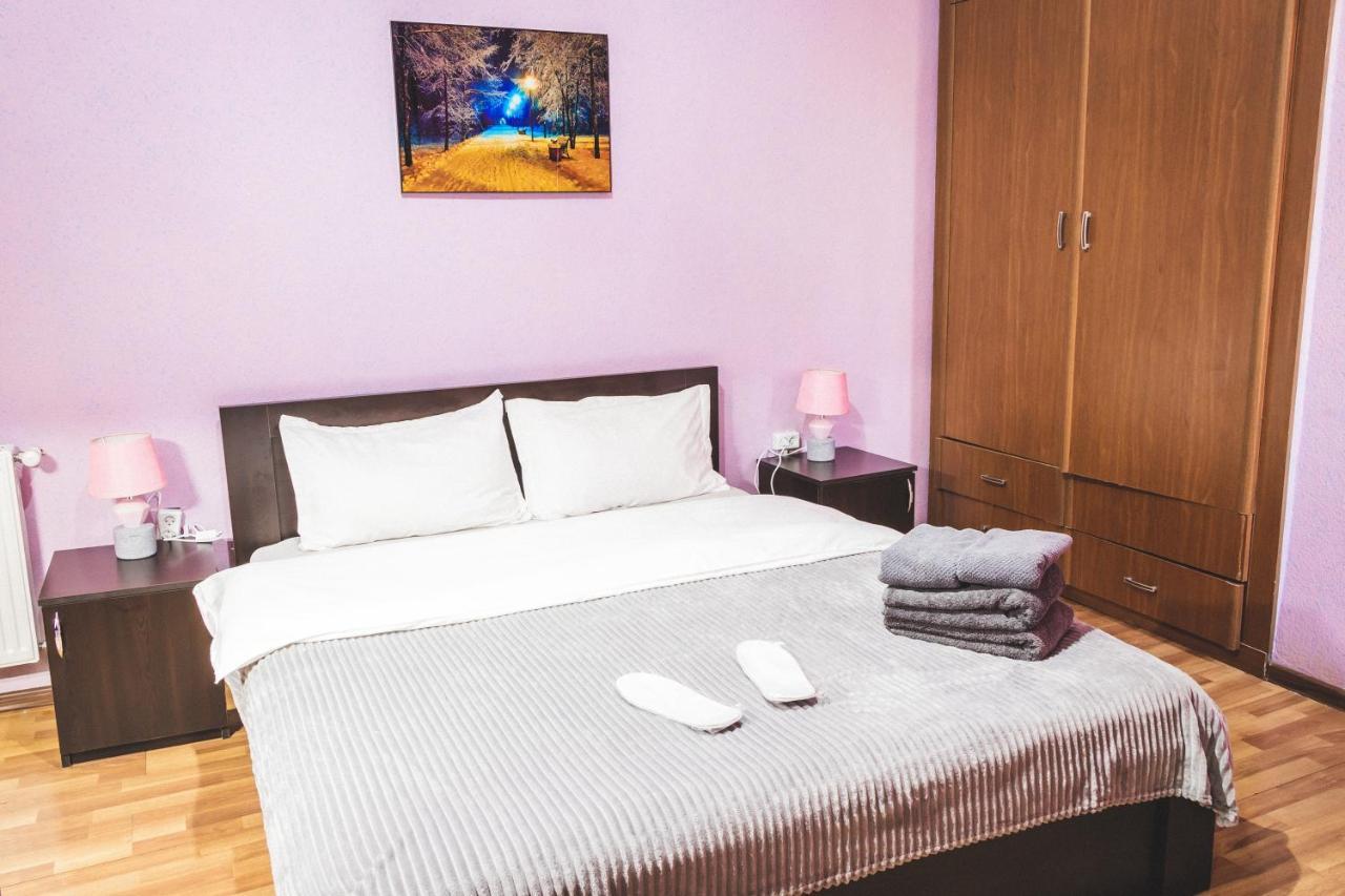 Guest House Big Family Tbilisi Buitenkant foto